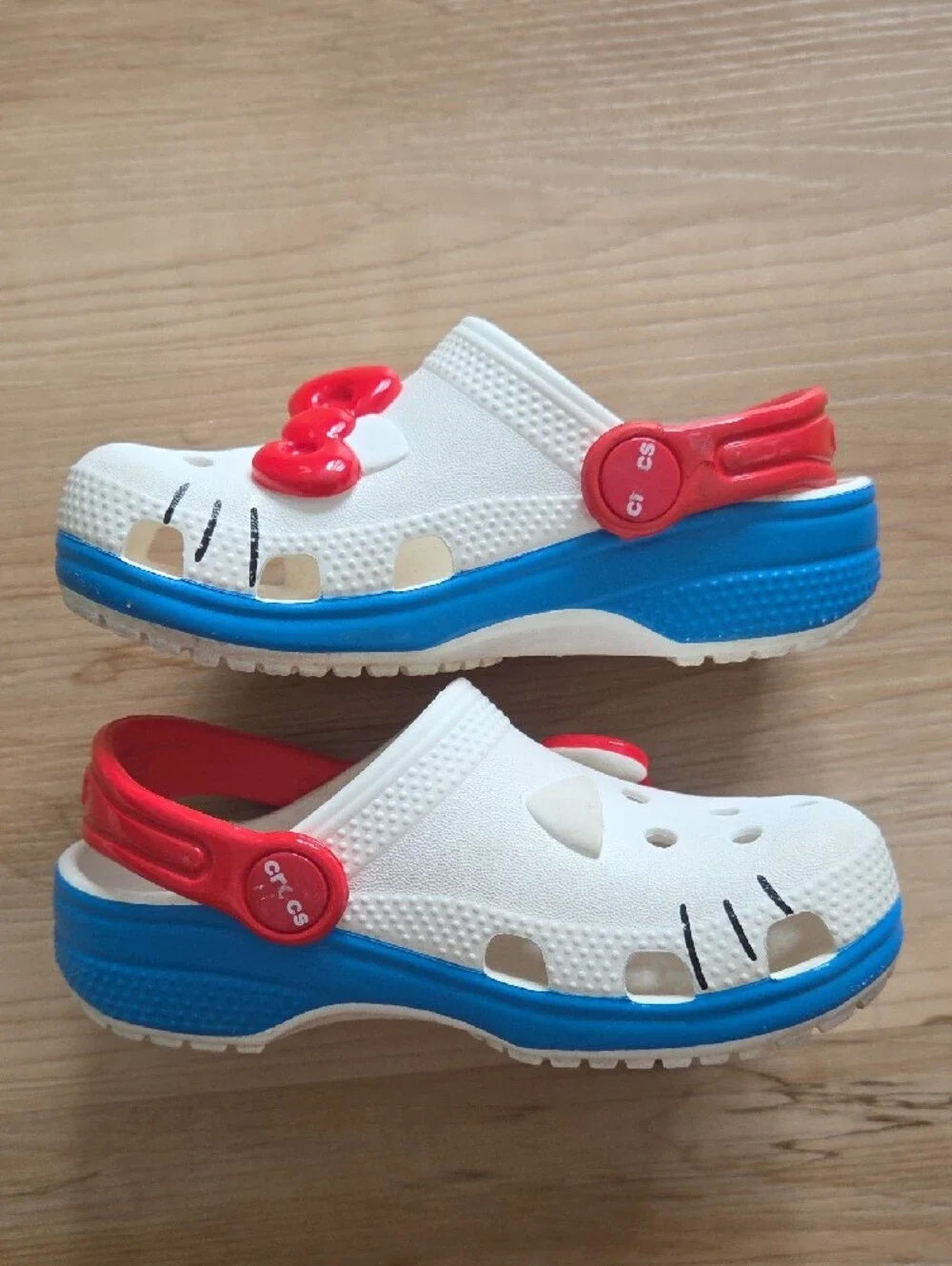 Hello Kitty Toddler Crocs with Red Bow and Blue Trim